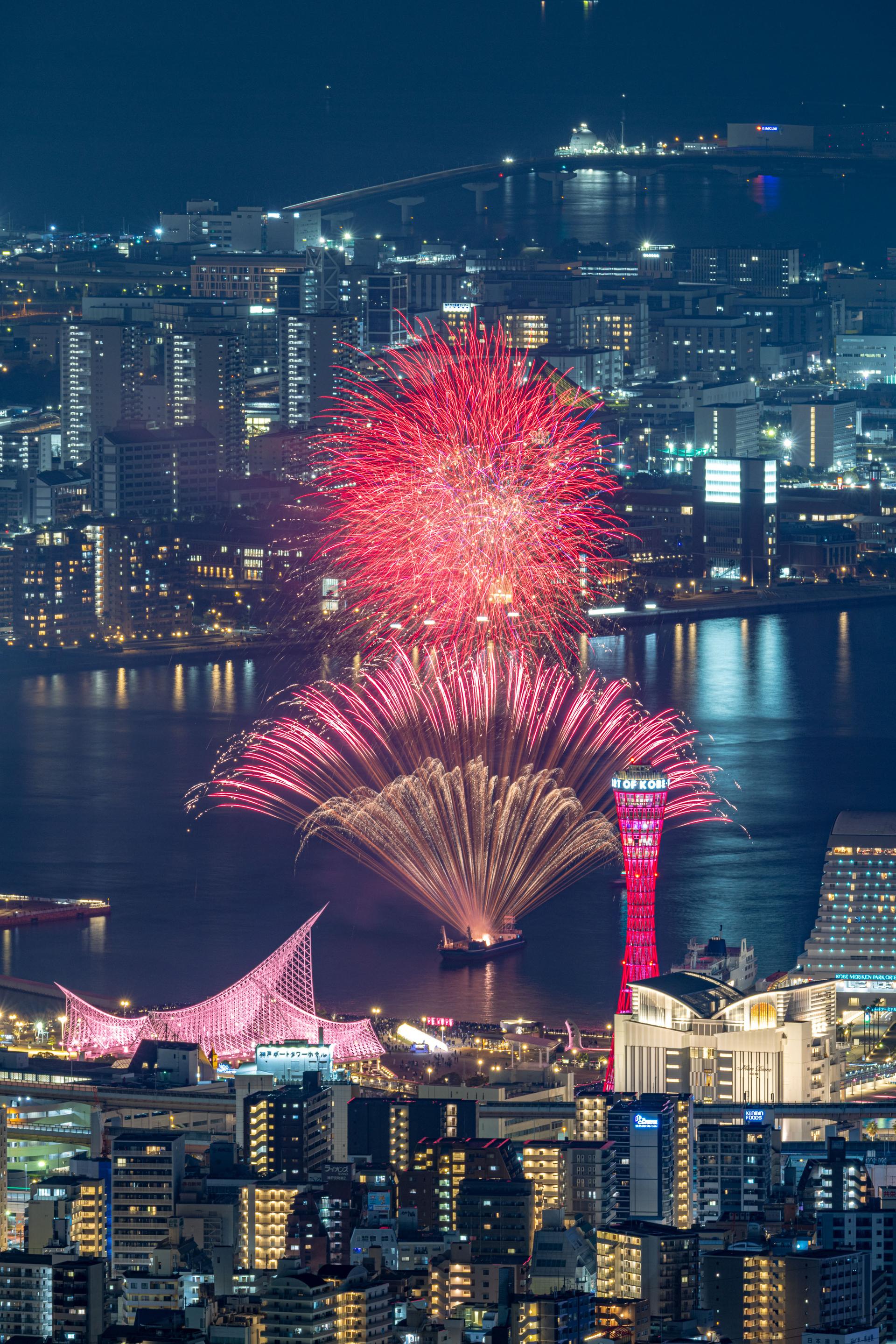 神戸港ウィークエンド花火-img